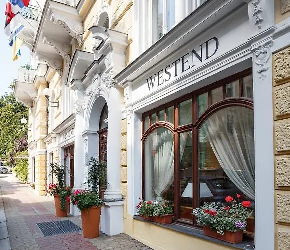 Отель Westend
